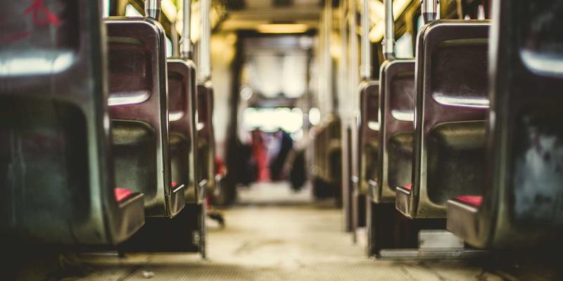 新能源汽车时代:价格趋势与智能购车全指南