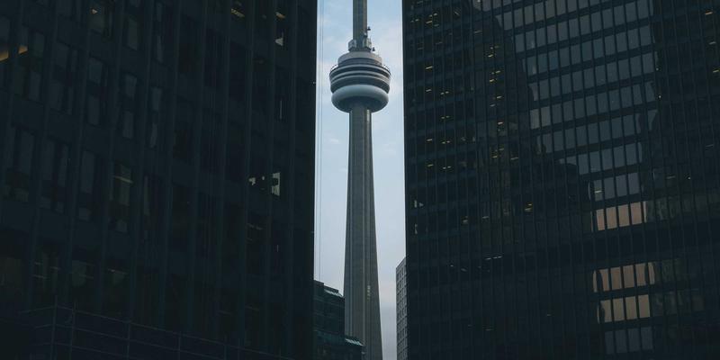 新能源汽车购车指南：深度解析HEV、PHEV与增程混动技术原理与适用场景